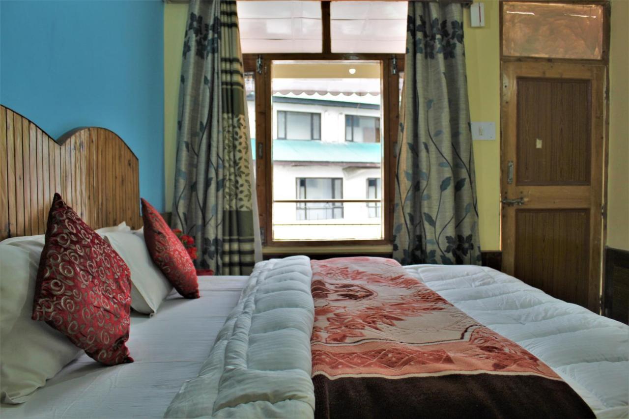 Hotel New Royal Manāli Exterior foto